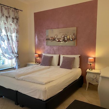 Bed and Breakfast Betty'S House Lazise Exterior foto