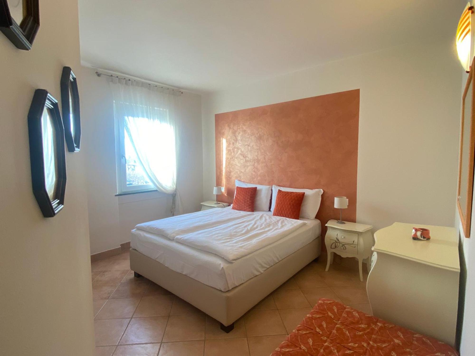 Bed and Breakfast Betty'S House Lazise Exterior foto
