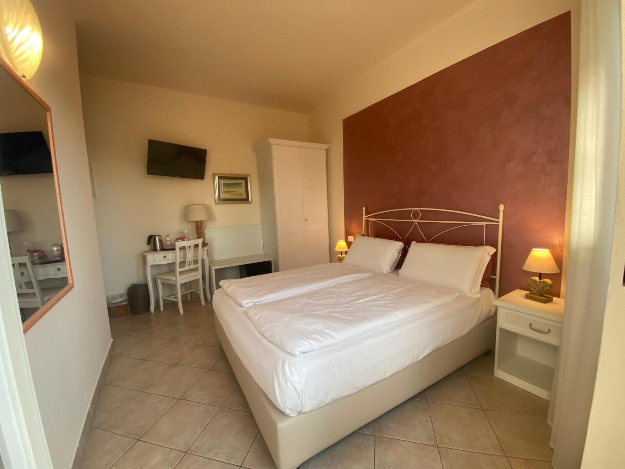 Bed and Breakfast Betty'S House Lazise Exterior foto